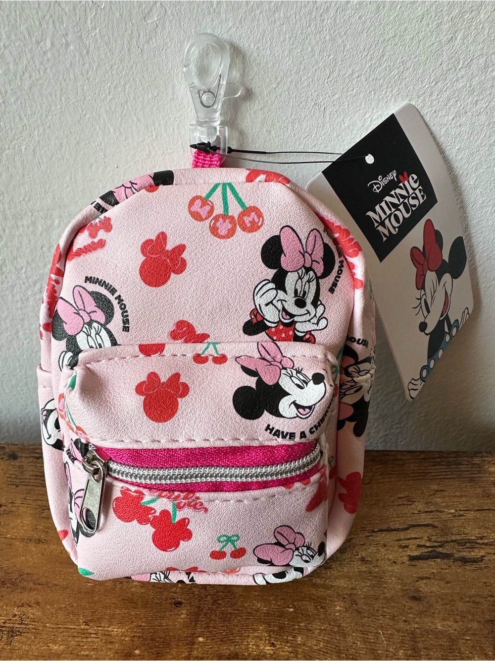Disney’s Minnie Mouse Pink Mini Backpack Pouch Clip-On Bag Charm Keychain NWT
